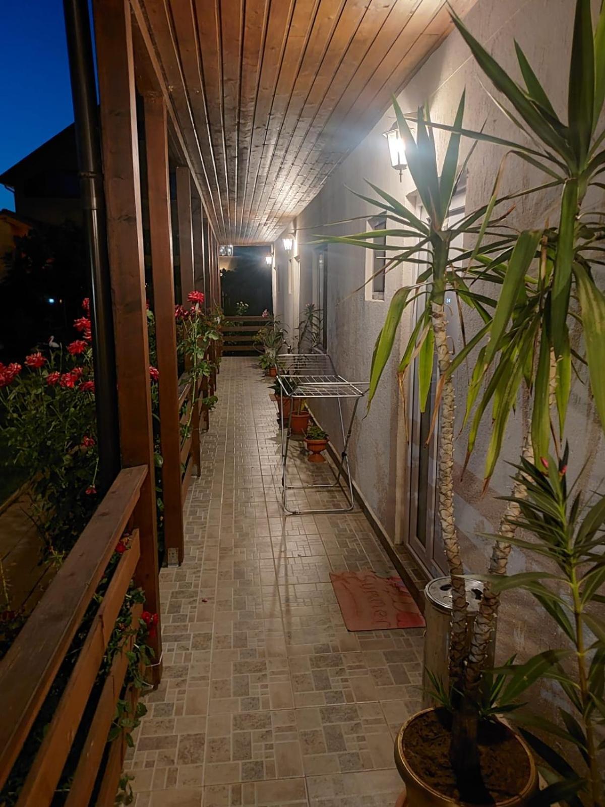 Casa Dada Aparthotel 2 Mai Bagian luar foto